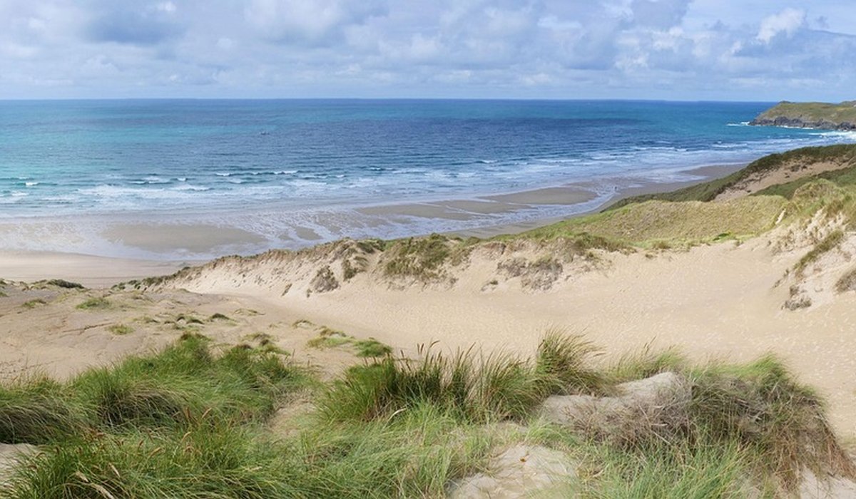 Beginner's Guide to Setting Sail in Coastal Waters